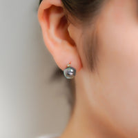 baroque pearl pierce (pair)