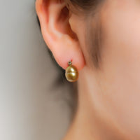 baroque pearl pierce (pair)