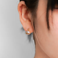 baroque pearl pierce (pair)