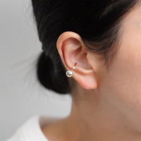 keshi pearl earcuff WH×DA