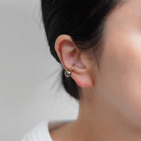 keshi pearl earcuff GR×RB