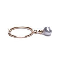 Keshi Pearl Earcuff swing