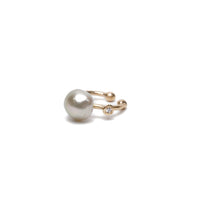 keshi pearl earcuff WH×DA