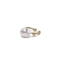 keshi pearl earcuff WH×DA