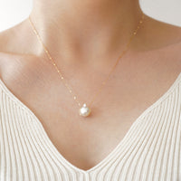 bar Necklace / side