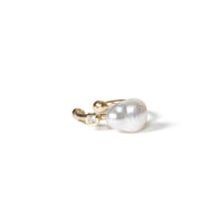 Keshi Pearl Earcuff / d×WH