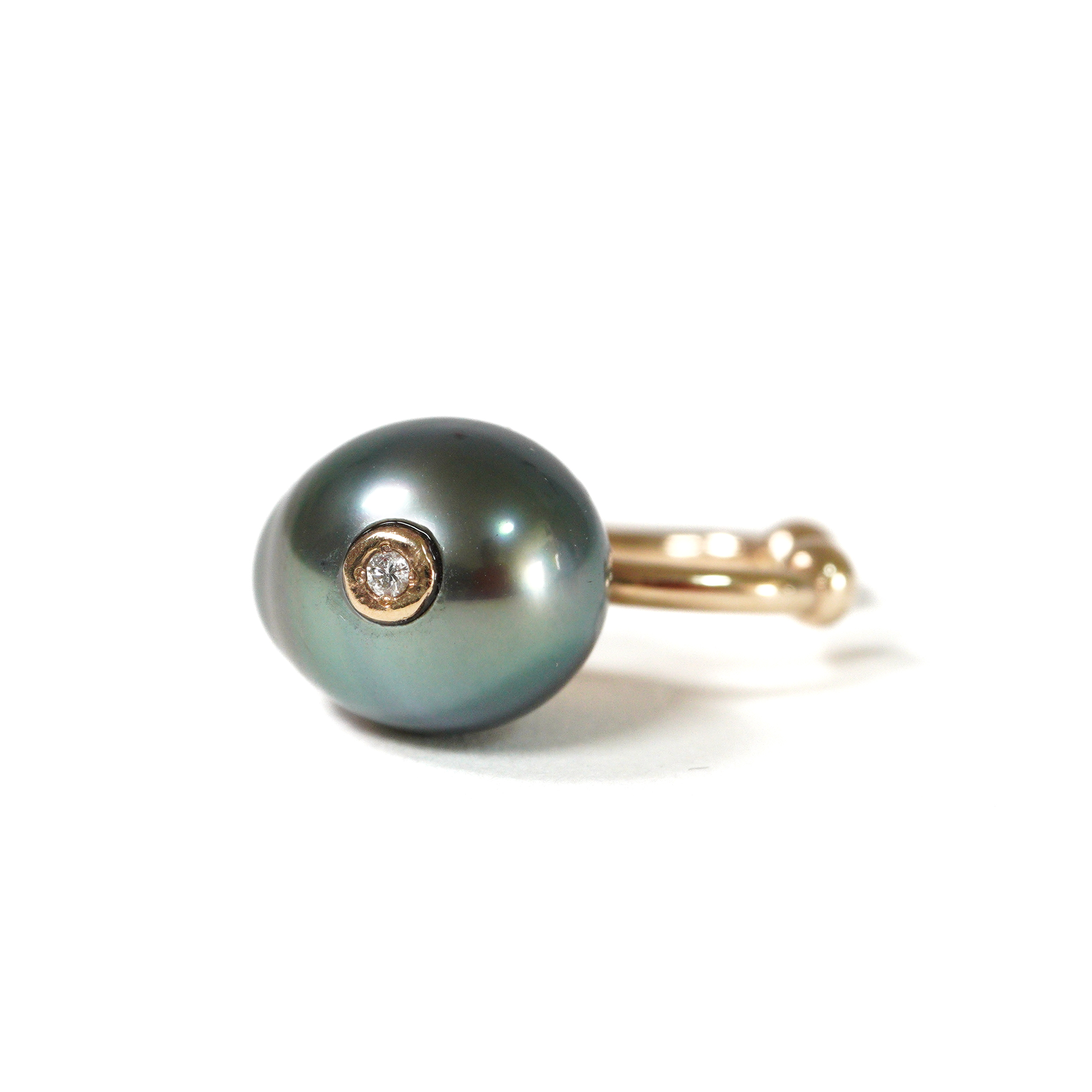 South Sea Pearl dia in Ear Cuff / GR – MINIMUMNUTS online