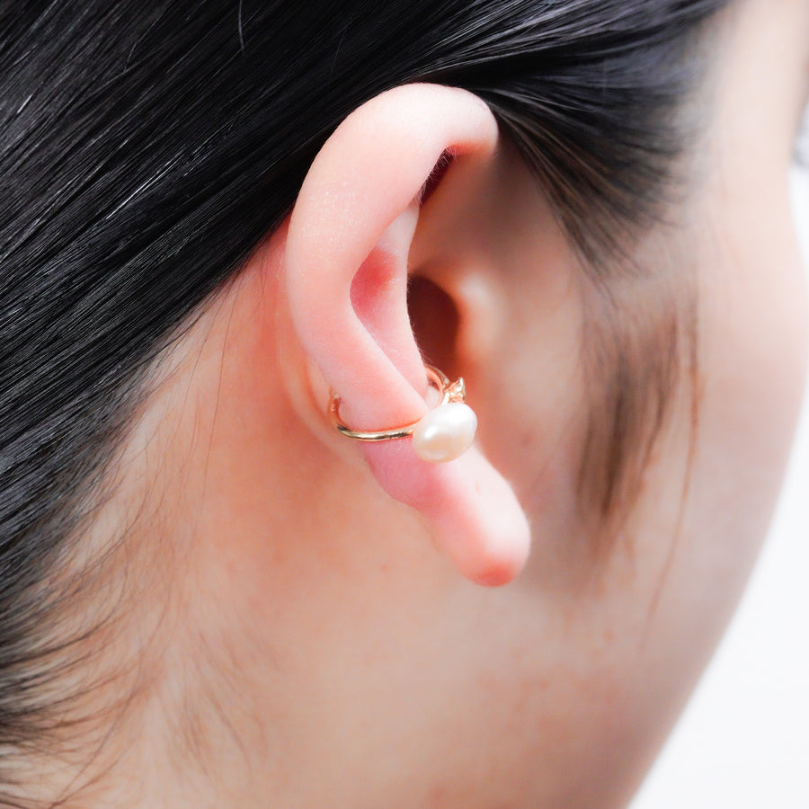 Pearl Earcuff